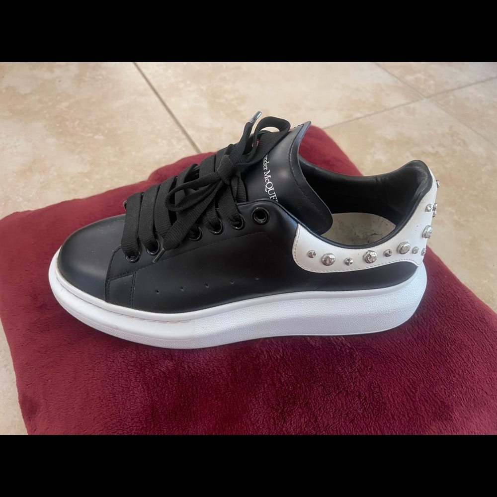 Alexander McQueen black and white with studs size 41
